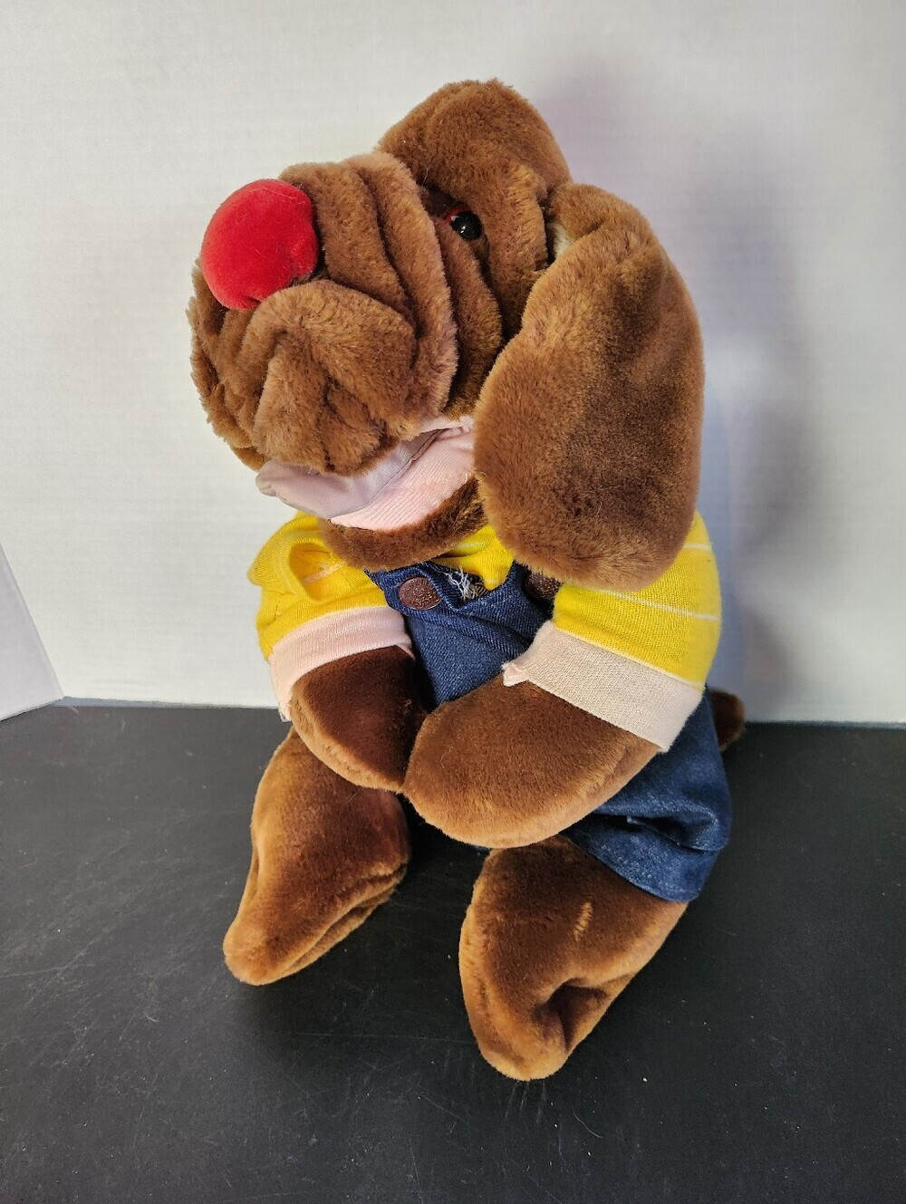 Wrinkles Dog Plush Hand puppet vintage 80s